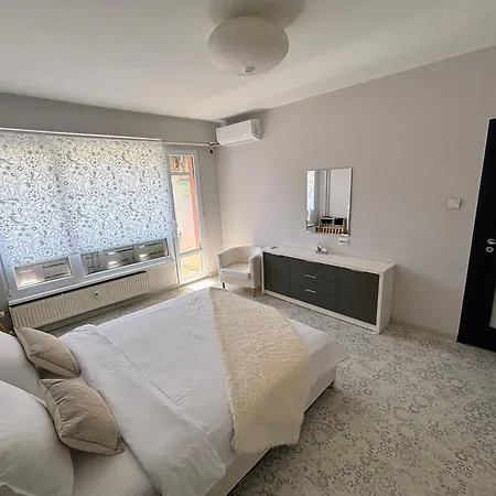 Stylish Near Airport And Metro, Self Check-in Apartment *