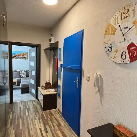 Stylish Near Airport And Metro, Self Check-in Apartment Sofia